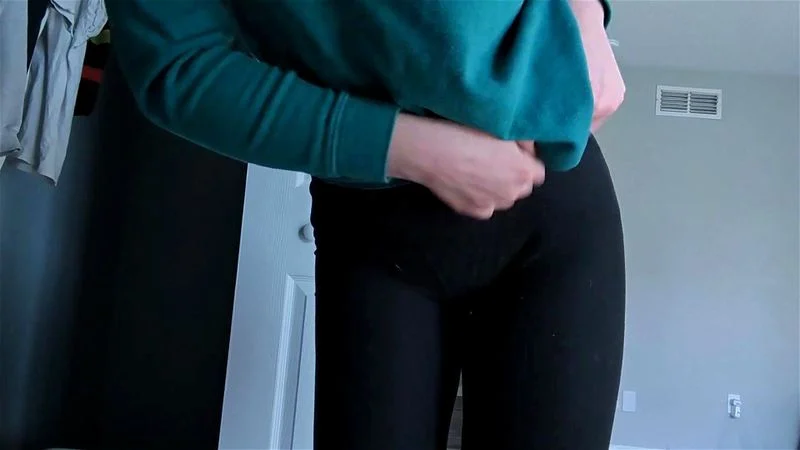 Asmr Scratching leggings