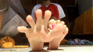 toe spread thumbnail