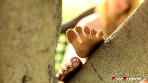 Flipflops porn video – Hot Blonde teases with her Sexy Feet