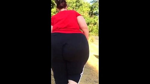 Mujer madura y curvilínea con trasero grande Video Porno - SpankBang