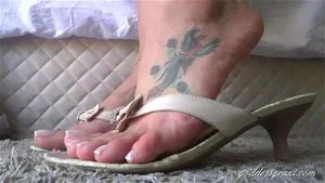Pretty Feet thumbnail
