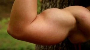 Beautiful biceps thumbnail