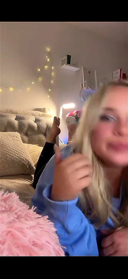 Blonde Socks Porn - Watch Sexy blonde girl socks removal at bed - Feet, Foot, Socks Porn -  SpankBang