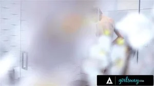 Watch from 0:01:05