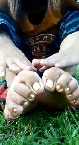 asian feet thumbnail