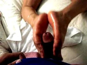 300px x 225px - Watch Mature Latina Footjob/Handjob Cumshot - Mature, Foot Fetish, Latina  Footjob Porn - SpankBang