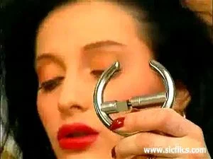 Watch from 0:01:05