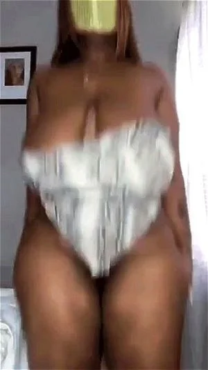 PLUMPY BUSTY thumbnail