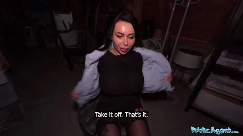 Public Agent Huge tits MILF public POV sloppy blowjob hardcore doggystyle fast fuck for curvy cougar: Porn
