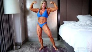 female bodybuilder Leah Denny