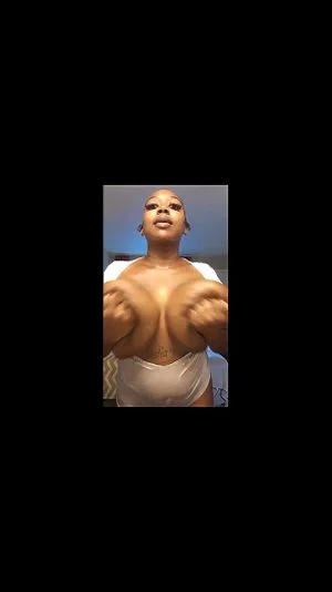 MassiveBlackTits thumbnail