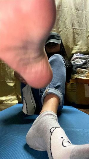 Clementine feet joi