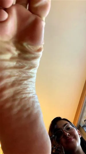 Feet thumbnail