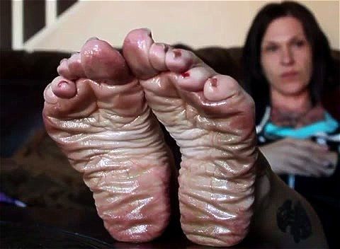 Wrinkled Soles Oily - Feet, Mature, Big Feet Porn - SpankBang