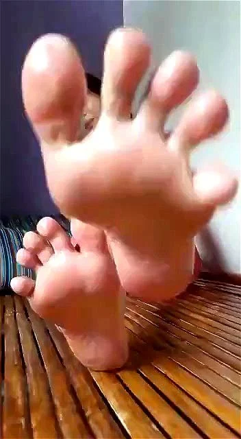 Asian feet thumbnail