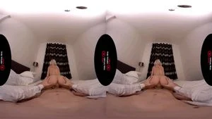 Blonde VR thumbnail