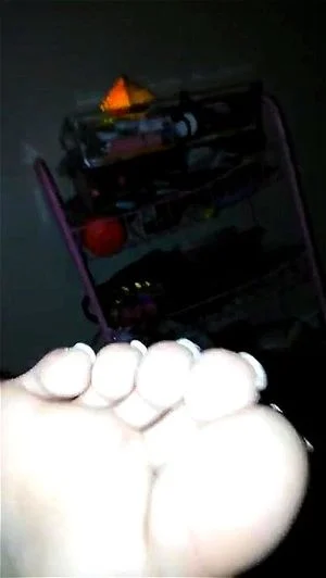 feet session thumbnail