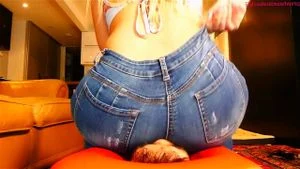 Jeanssitting thumbnail