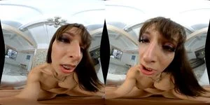 Lexi Luna VR thumbnail