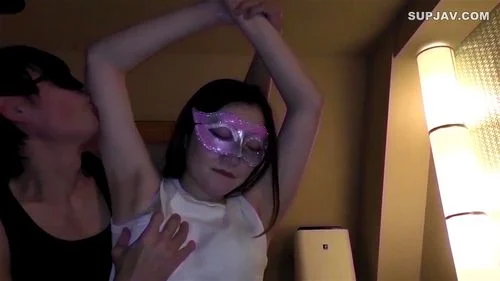 日本の熟女 エロ動画 - SpankBang