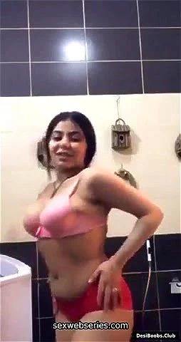 Hot Indian girl showing tits