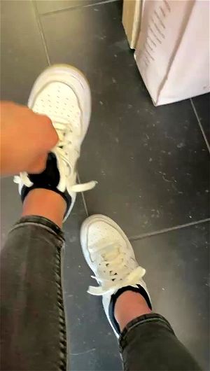 Watch from 0:00:11