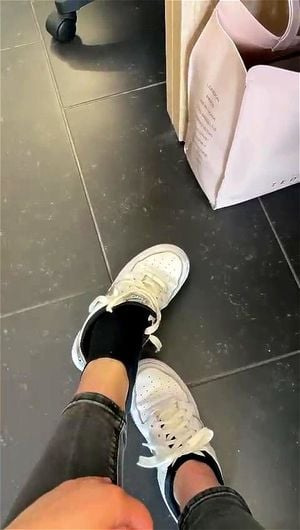 Watch from 0:00:17
