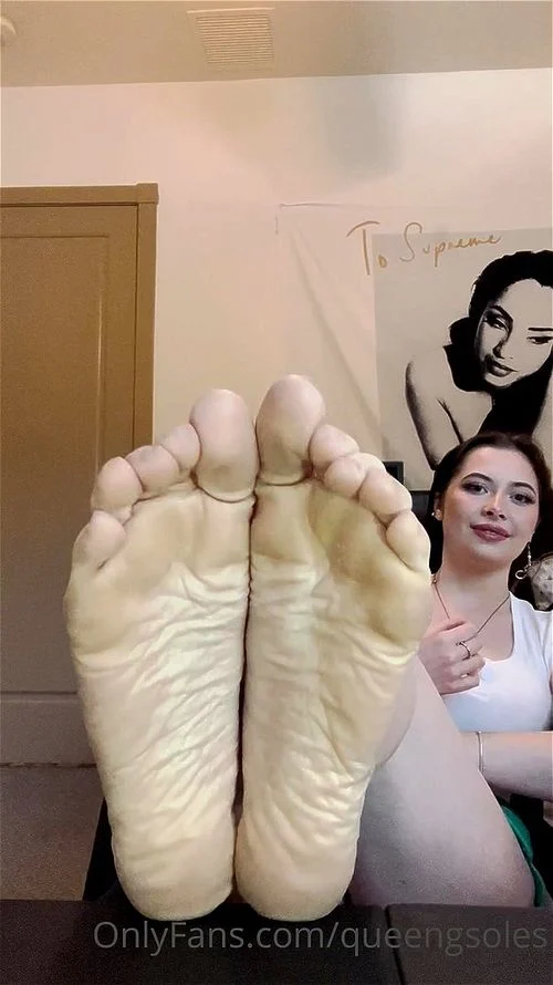 solo, fetish, feet joi, big feet