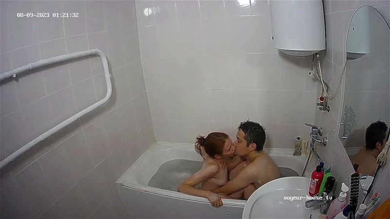 bath cute couple kiss