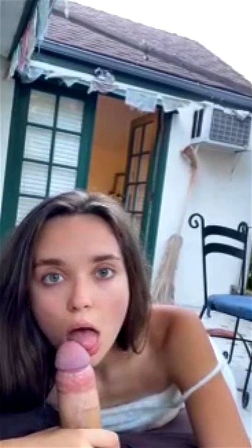 Amateur Girl Blowjob - Watch Outdoor Amateur Blowjob - Babe, Teen, Petite Porn - SpankBang