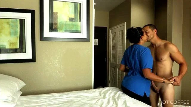 ROOM SERVICE! Slutty Latina maid fucks hotel guest