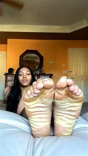 Feet thumbnail