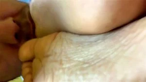 Feet thumbnail