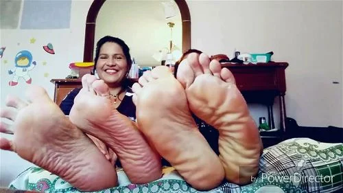foot fetish, milf, babe, soles