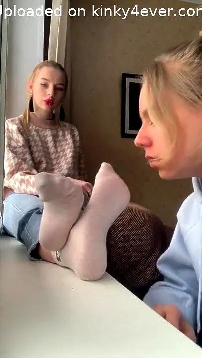 Lesbian foot worship