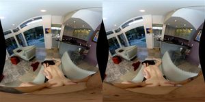 Cute brunette  thumbnail