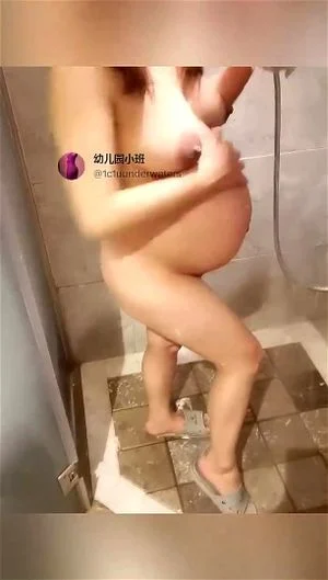 Pregnant ASIA thumbnail