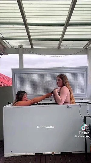 Watch from 0:01:23
