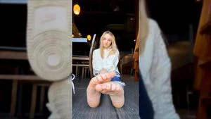 feet2 thumbnail