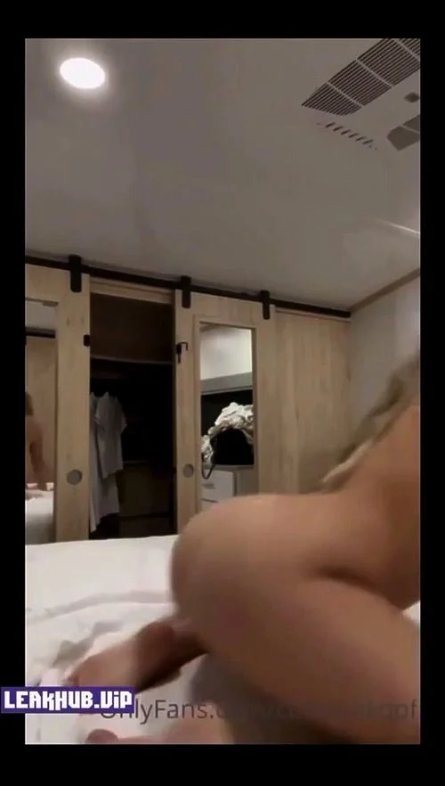 Corinna Kopf playing with tits(m3ga in desc)
