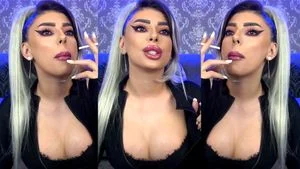 Big tits smoking thumbnail