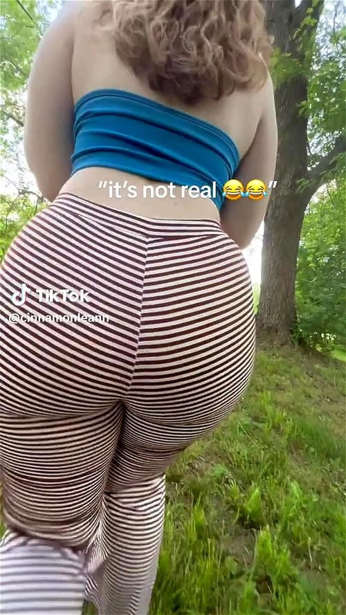 Short Shorts porn video – pawg shaking