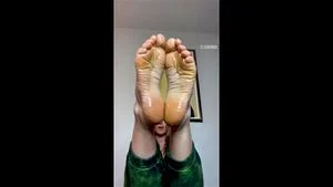 Feet thumbnail