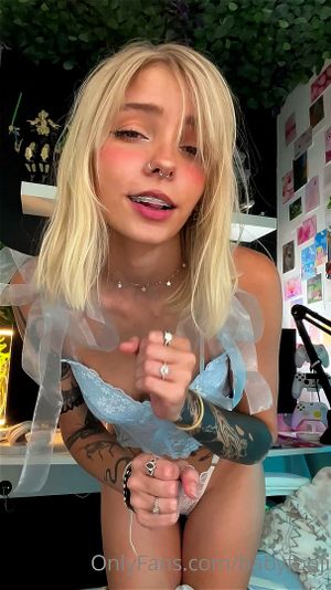 Watch from 0:04:02