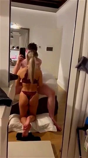 Homemade Girlfriend Blowjob Selfie - Watch CUTE GF BLOWJOB - Mirror, Blowjob, Girlfriend Porn - SpankBang