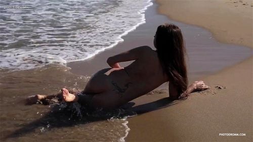 beach/bikini thumbnail