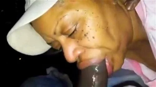 Black lips gumjob granny