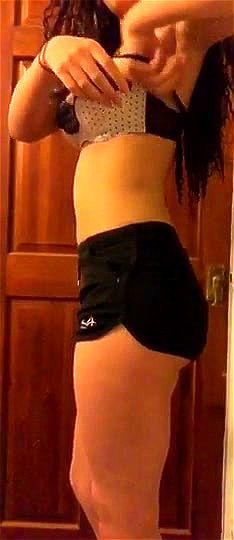 Novinha tirando a roupa Video Porno - SpankBang