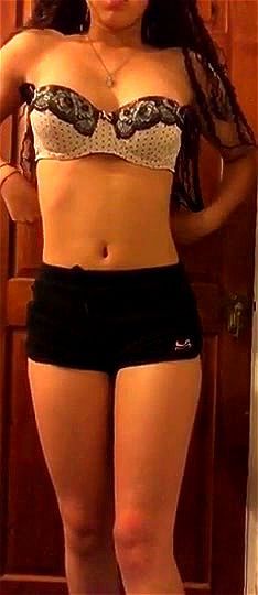 Novinha tirando a roupa Video Porno - SpankBang