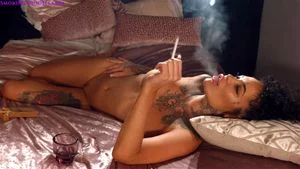 Sexy smoking  thumbnail